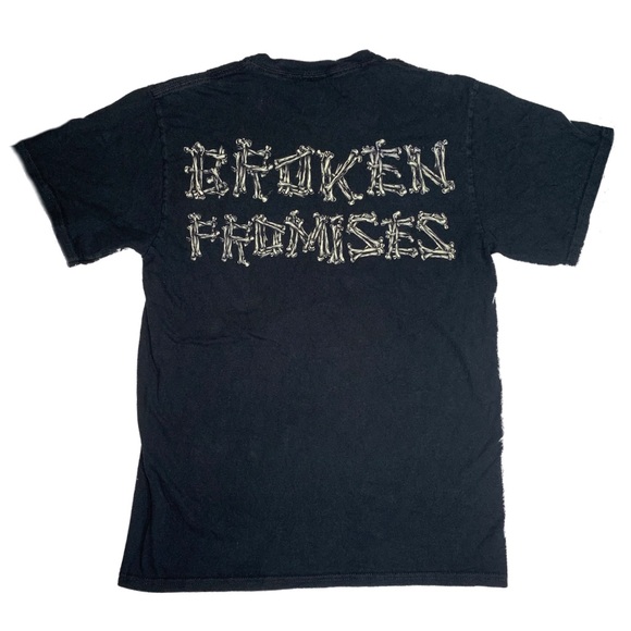 Santa Cruz Black T shirt Skull and Flames Broken Promises Skater Shirt - Picture 9 of 14
